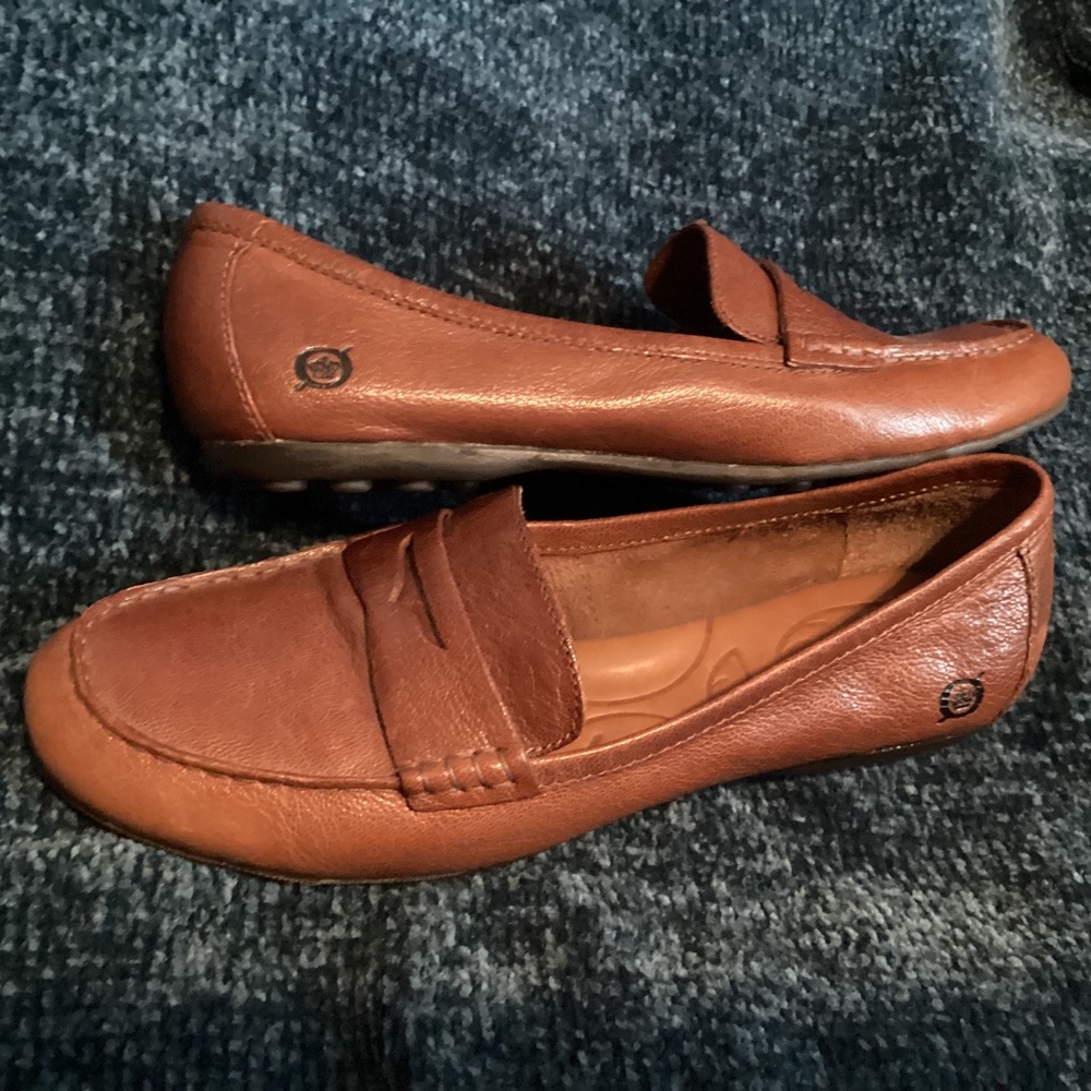 Born Leather Driving Penny Loafer Dinah Size 8 Tan Cognac Color